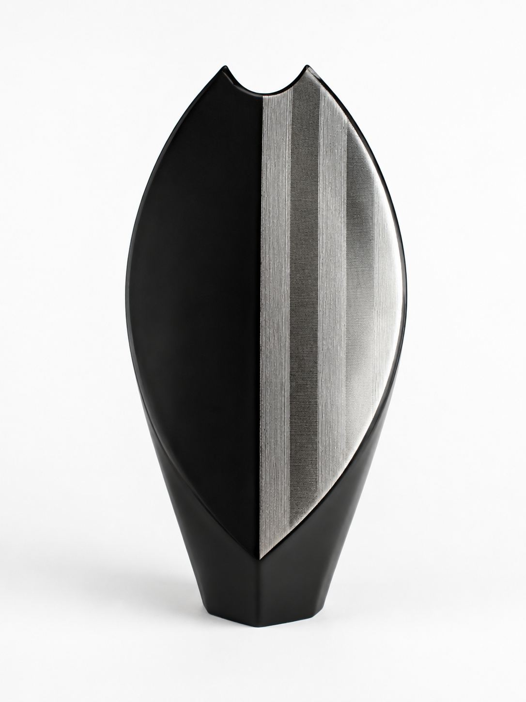 Wazon Rosenthal Porcelaine Noire, projekt Elsa Fischer-Treyden, ręcznie malowany srebrny dekor, lata 70.–80. XX wieku